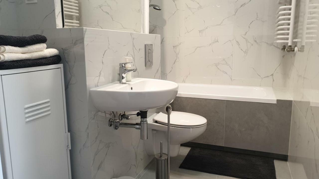 Quo Vadis Apartment Varsovia Exterior foto